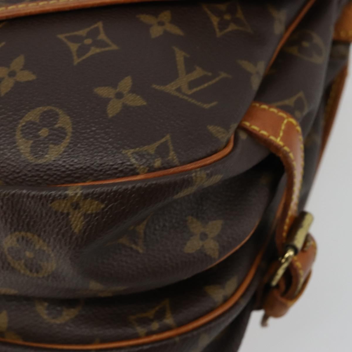 Louis Vuitton Saumur Monogram Canvas Brown Canvas Shoulder Bag Bag (Pre-Owned)