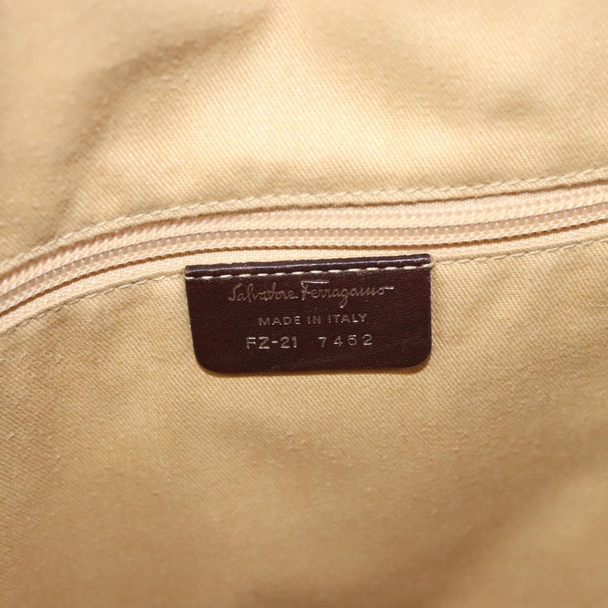 Salvatore Ferragamo Vintage Leather Brown Leather Shoulder Bag Bag (Pre-Owned)