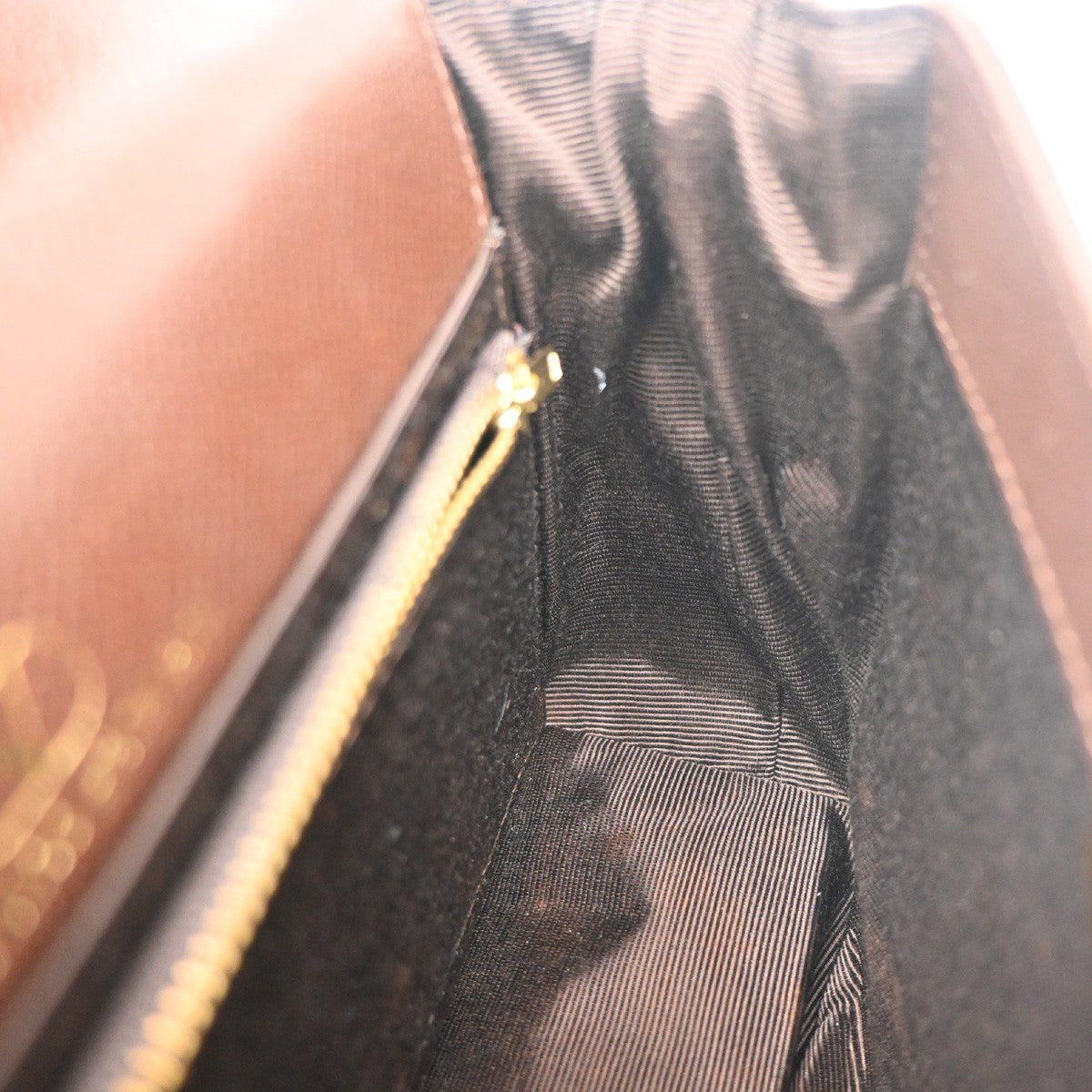 Valentino Garavani Vltn Flap Clutch Leather Brown Leather Shoulder Bag Bag (Pre-Owned)