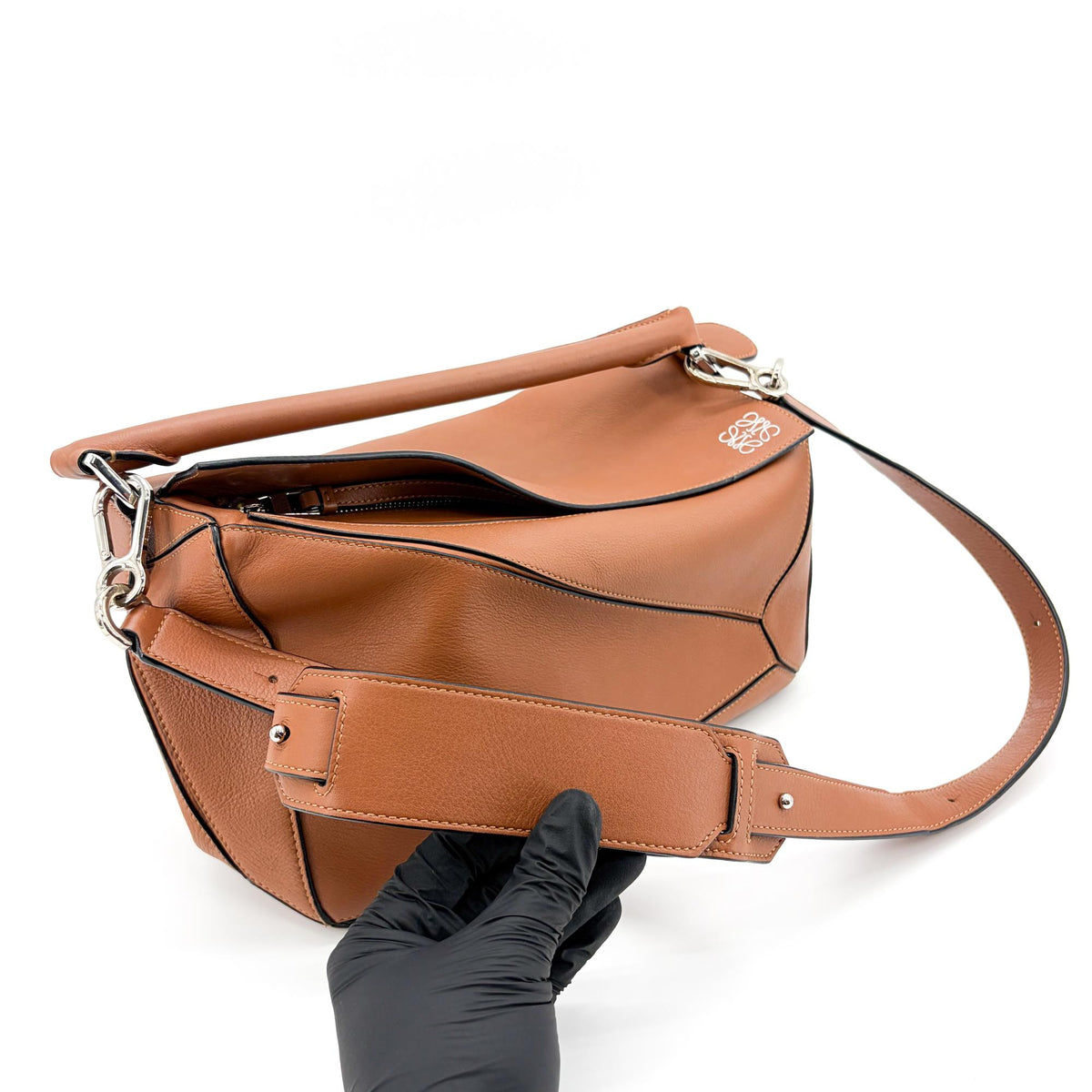 Loewe Puzzle Leather Brown Leather Handbag (Pre-Owned)