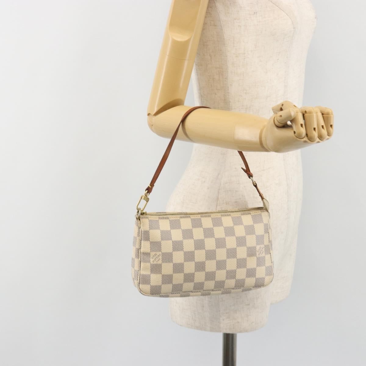 Louis Vuitton Pochette Accessoires Damier Beige Canvas Clutche & Pouche Bag (Pre-Owned)