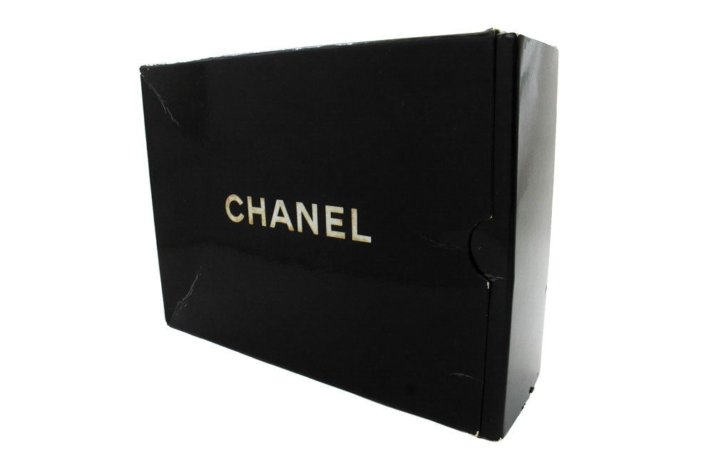 Chanel Classic Flap Lambskin Black Leather Crossbody Bag Bag (Pre-Owned)