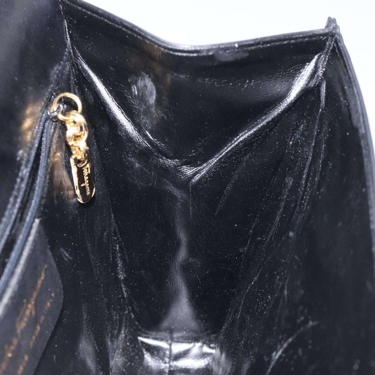 Salvatore Ferragamo Vintage Leather Black Leather Shoulder Bag Bag (Pre-Owned)