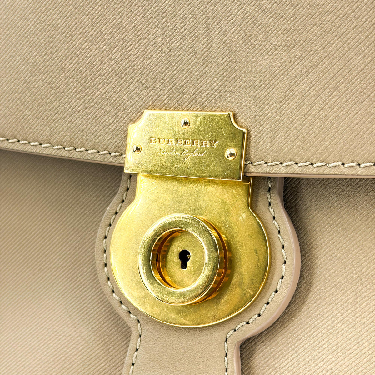 Burberry Dk88 Top Handle Leather Beige Leather Handbag (Pre-Owned)
