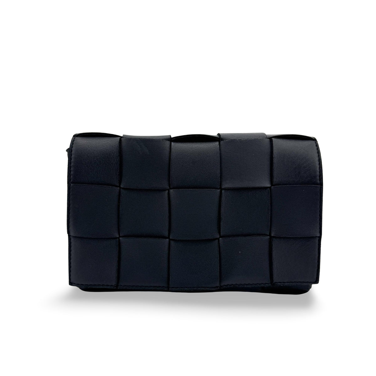 Bottega Veneta Cassette Maxi Intrecciato Leather Black Leather Crossbody Bag Bag (Pre-Owned)