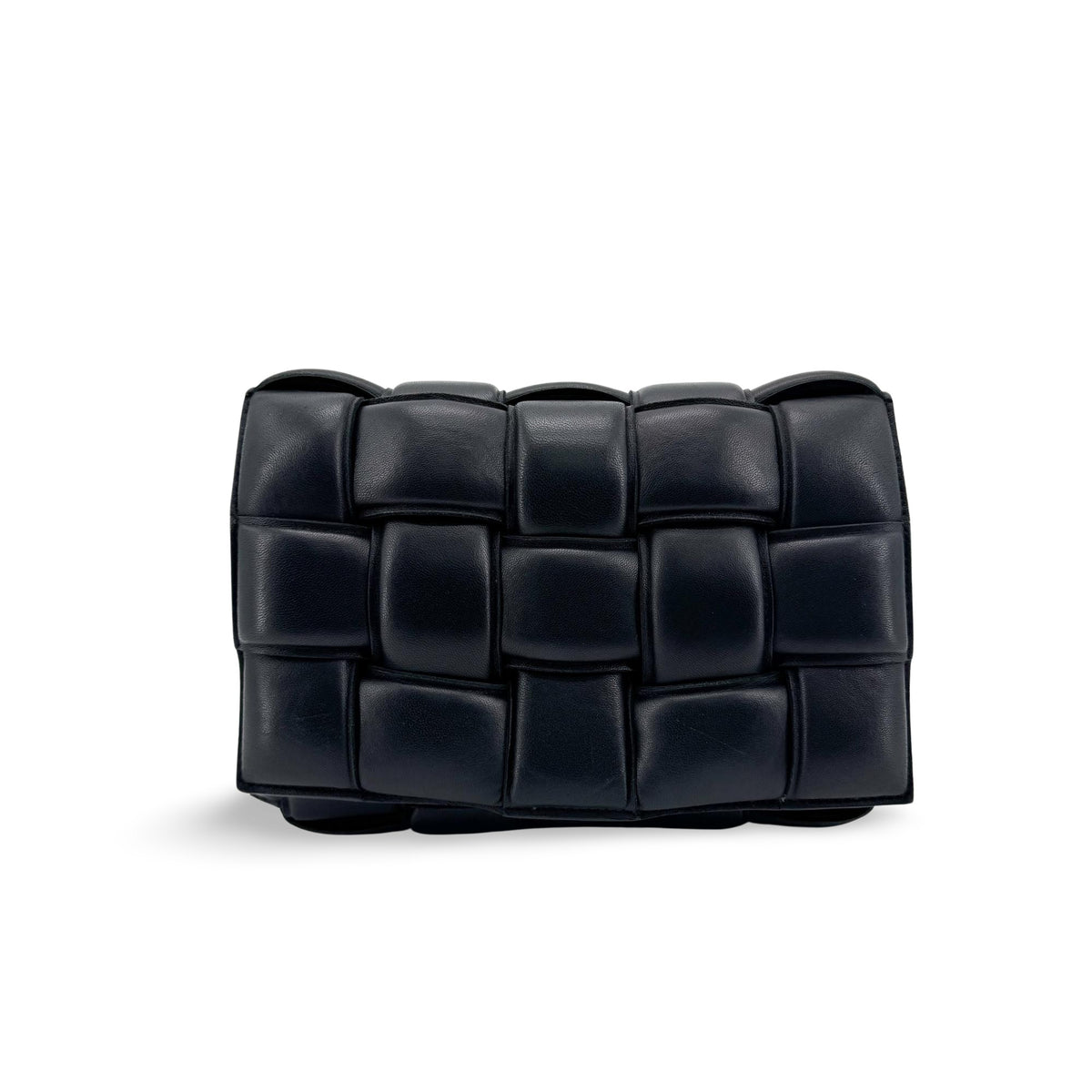 Bottega Veneta Cassette Padded Maxi Intrecciato Leather Black Leather Crossbody Bag Bag (Pre-Owned)