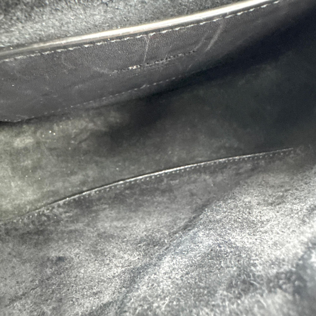 Saint Laurent Kaia Leather Black Leather Shoulder Bag Bag (Pre-Owned)