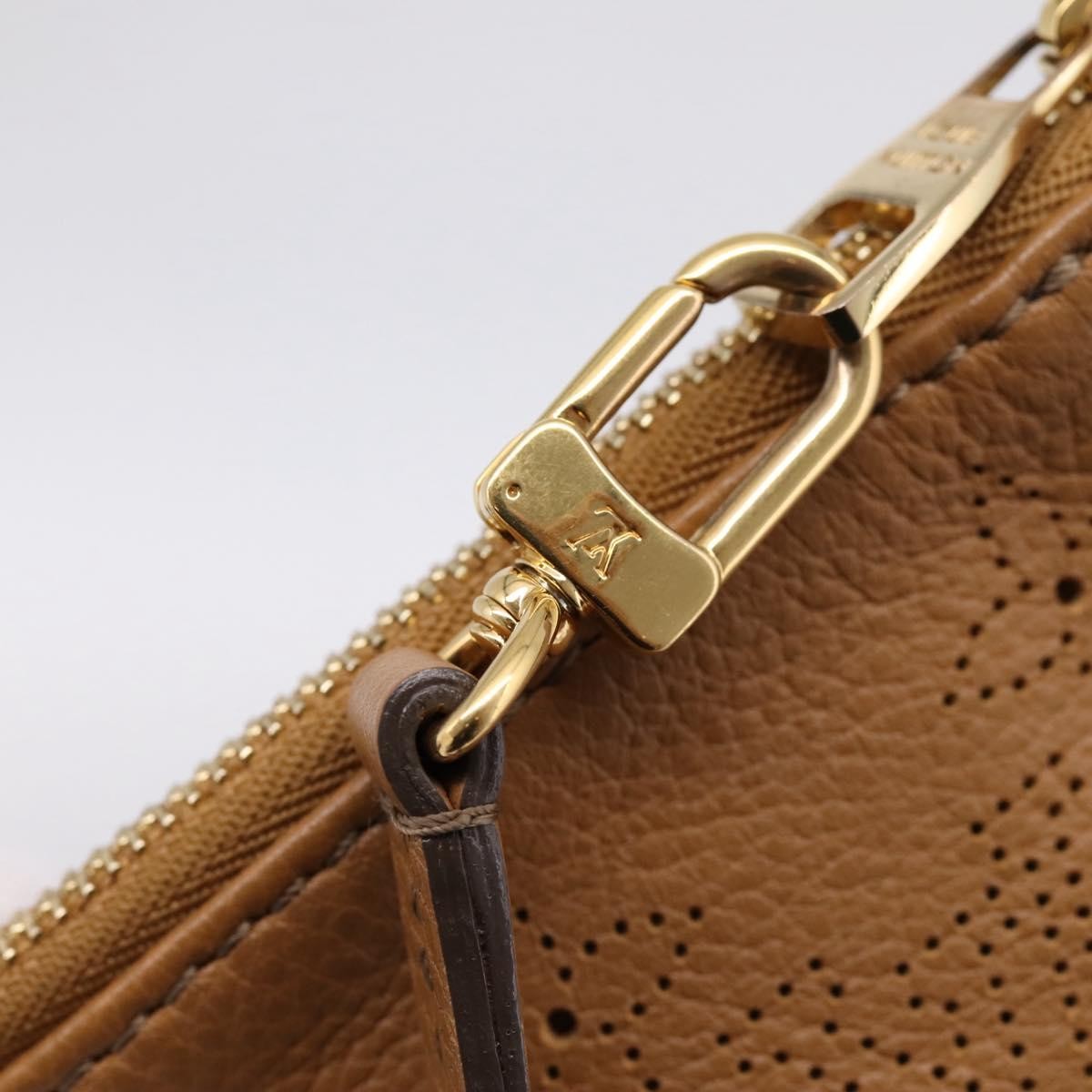 Louis Vuitton Selene Pochette Mahina Leather Camel Leather Clutche & Pouche Bag (Pre-Owned)