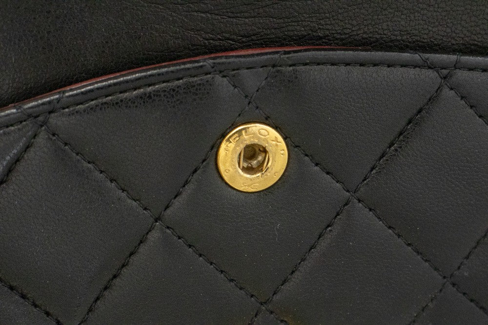 Chanel Classic Flap Lambskin Black Leather Crossbody Bag Bag (Pre-Owned)