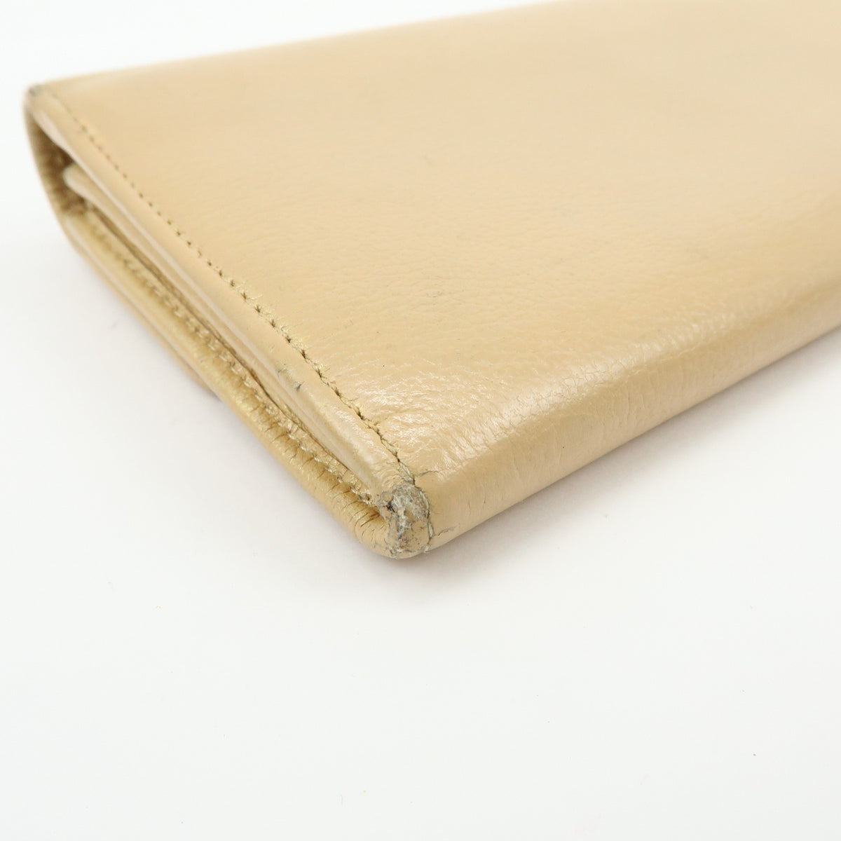 Chanel Camellia Flap Leather Beige Calfskin Wallets Accessory (Pre-Owned)