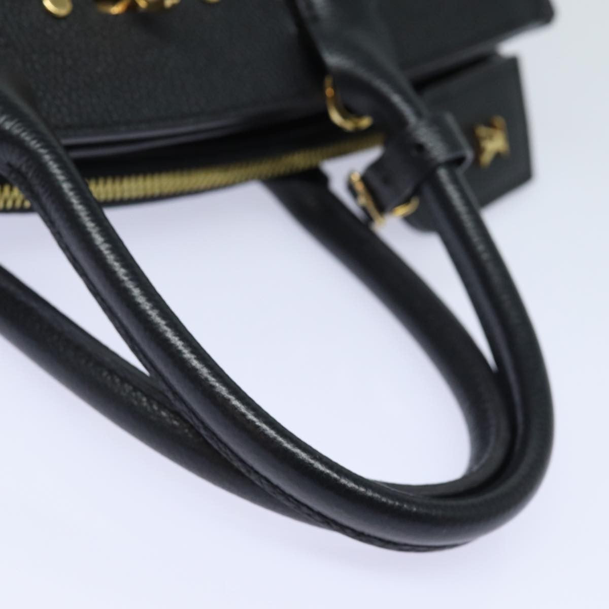 Louis Vuitton City Steamer Leather Black Leather Handbag (Pre-Owned)