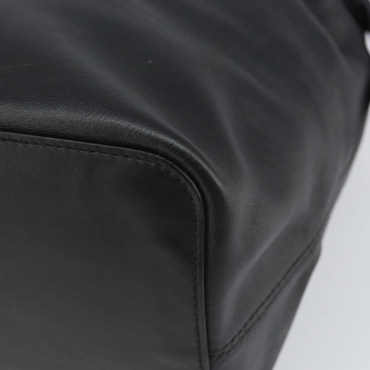 Loewe Vintage Leather Black Leather Handbag (Pre-Owned)