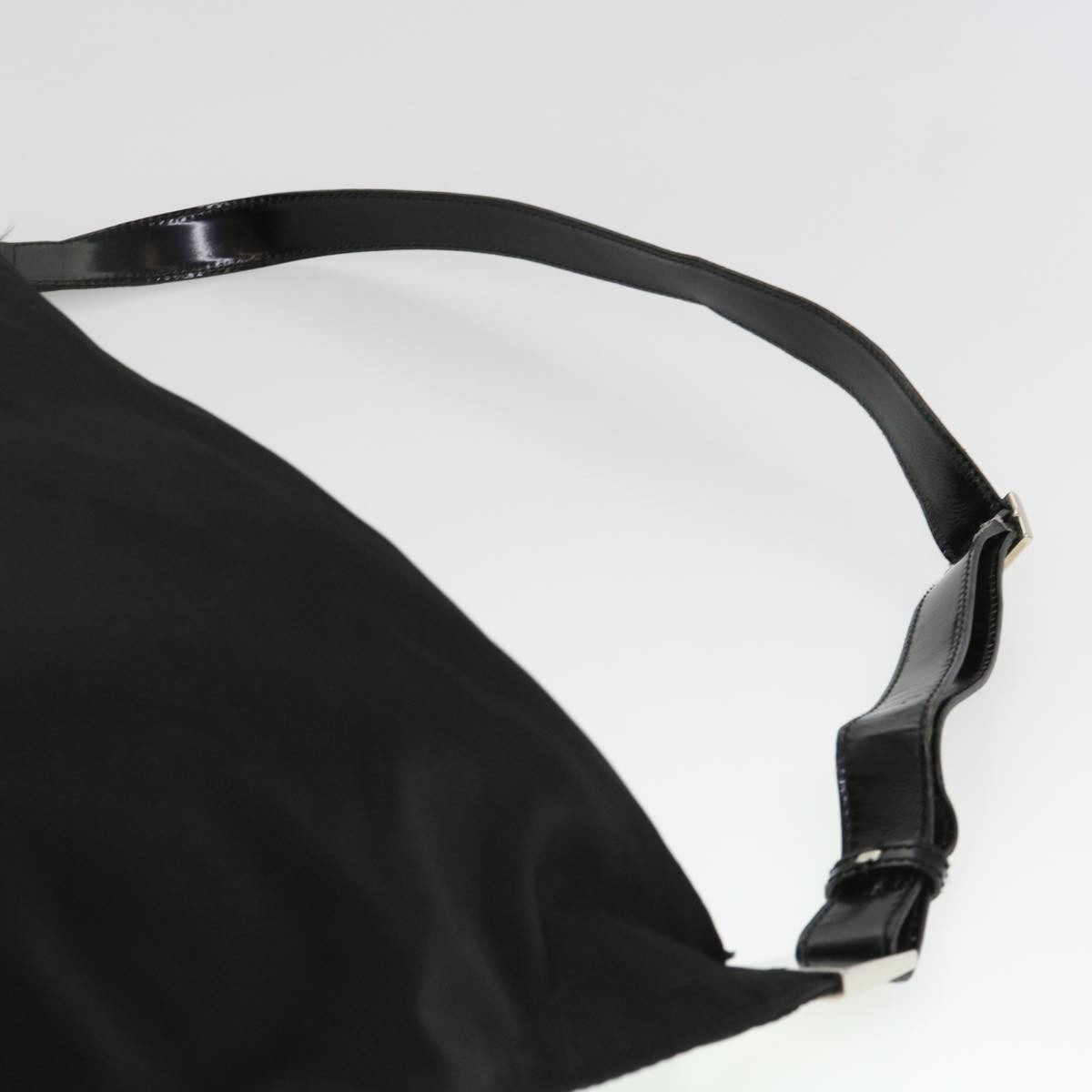 Gucci Boston Nylon Black Nylon Travel Bag Bag (Pre-Owned)