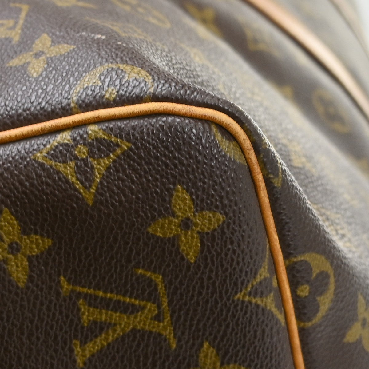 Louis Vuitton Keepall Monogram Canvas Brown Canvas Travel Bag Bag (Pre-Owned)