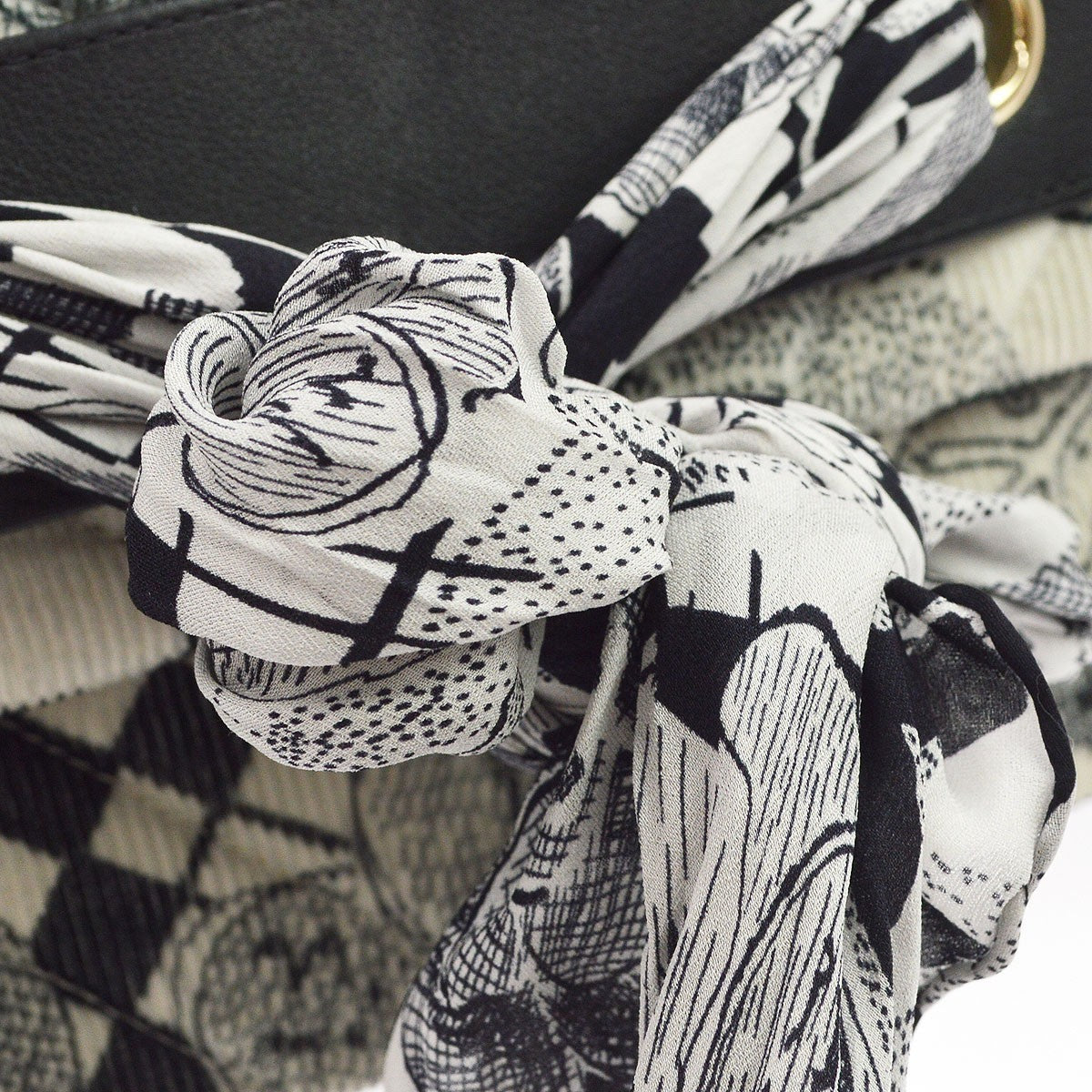 Chanel Limited Edition Scarf Flap Printed Silk And Leather Multicolour Textile Handbag (Pre-Owned)