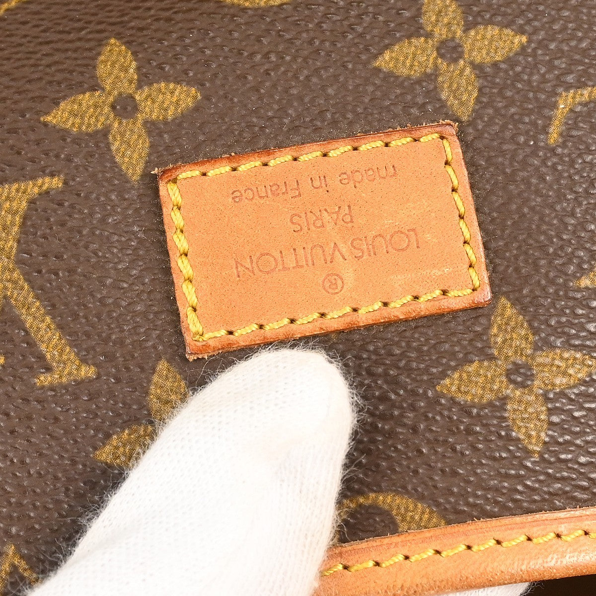 Louis Vuitton Saumur Monogram Canvas Brown Canvas Shoulder Bag Bag (Pre-Owned)