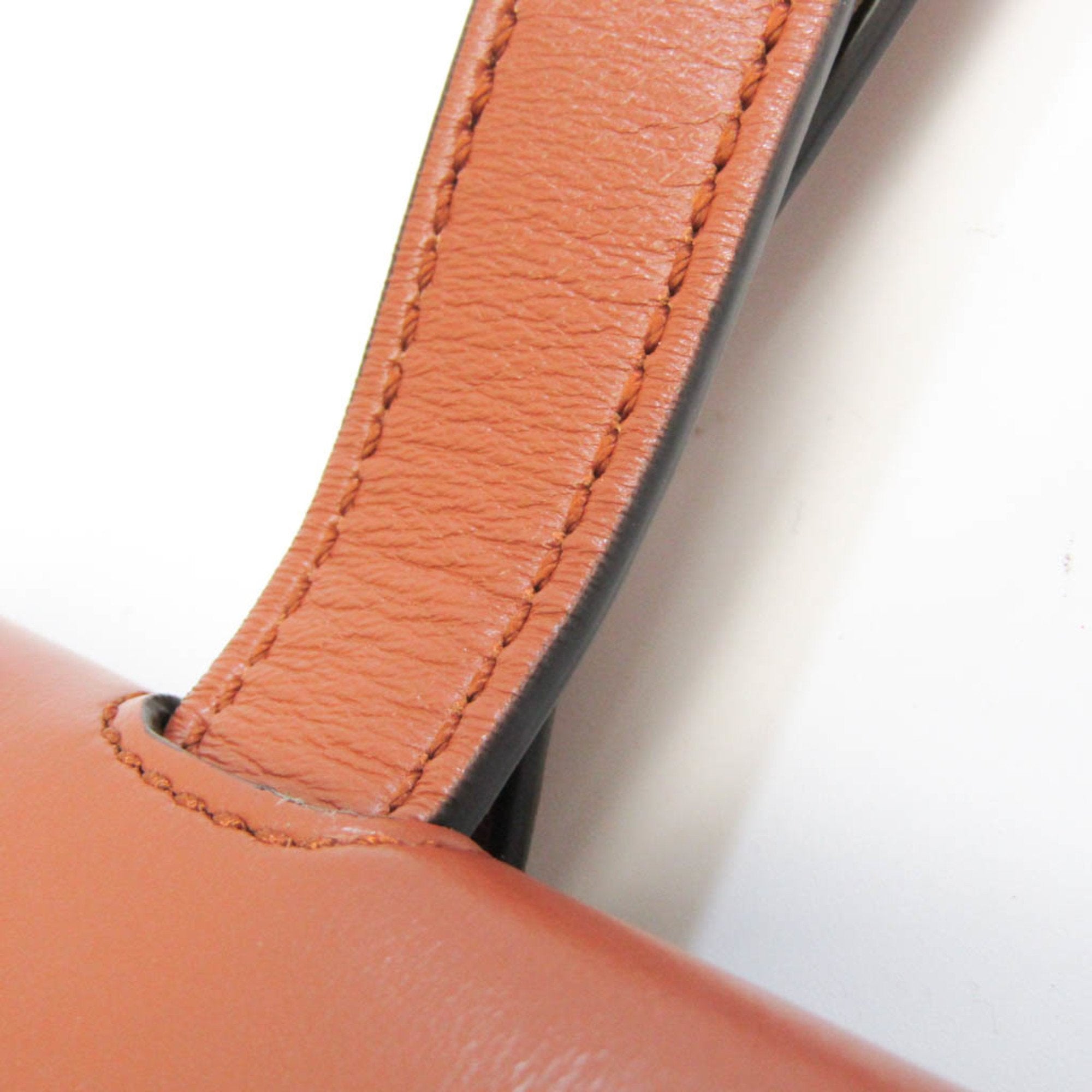 Tod's Brown Leather Handbag (Pre-Owned)
