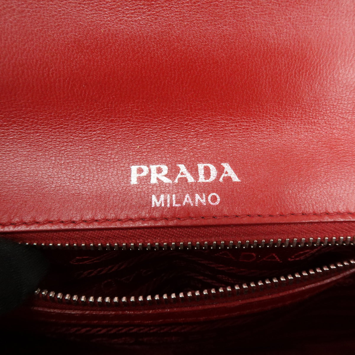 Prada Chain Flap Nappa Gaufre Red Leather Shoulder Bag Bag (Pre-Owned)