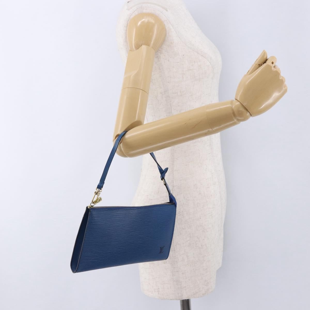 Louis Vuitton Pochette Accessoires Epi Blue Leather Clutche & Pouche Bag (Pre-Owned)