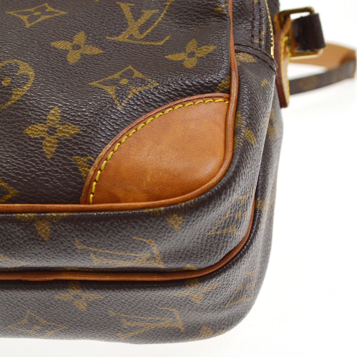 Louis Vuitton Amazone Monogram Canvas Brown Canvas Shoulder Bag Bag (Pre-Owned)