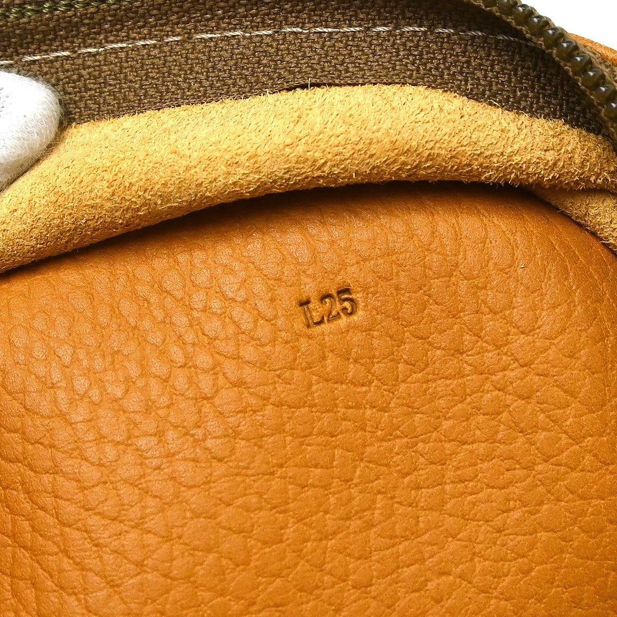 Loewe Amazona Leather Brown Leather Handbag (Pre-Owned)