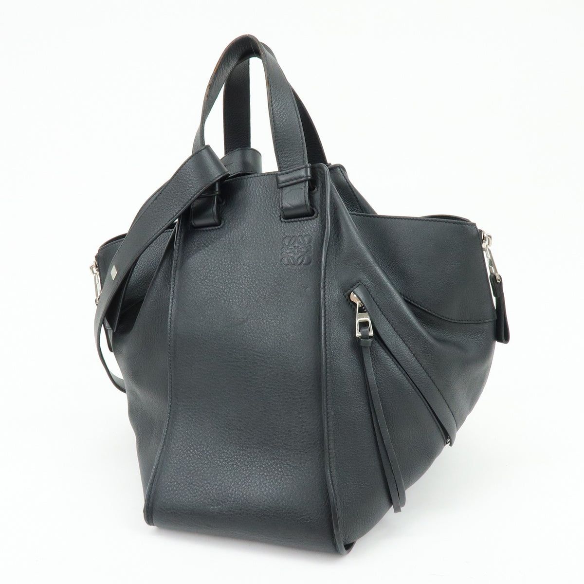 Loewe Hammock Leather Black Leather Handbag (Pre-Owned)