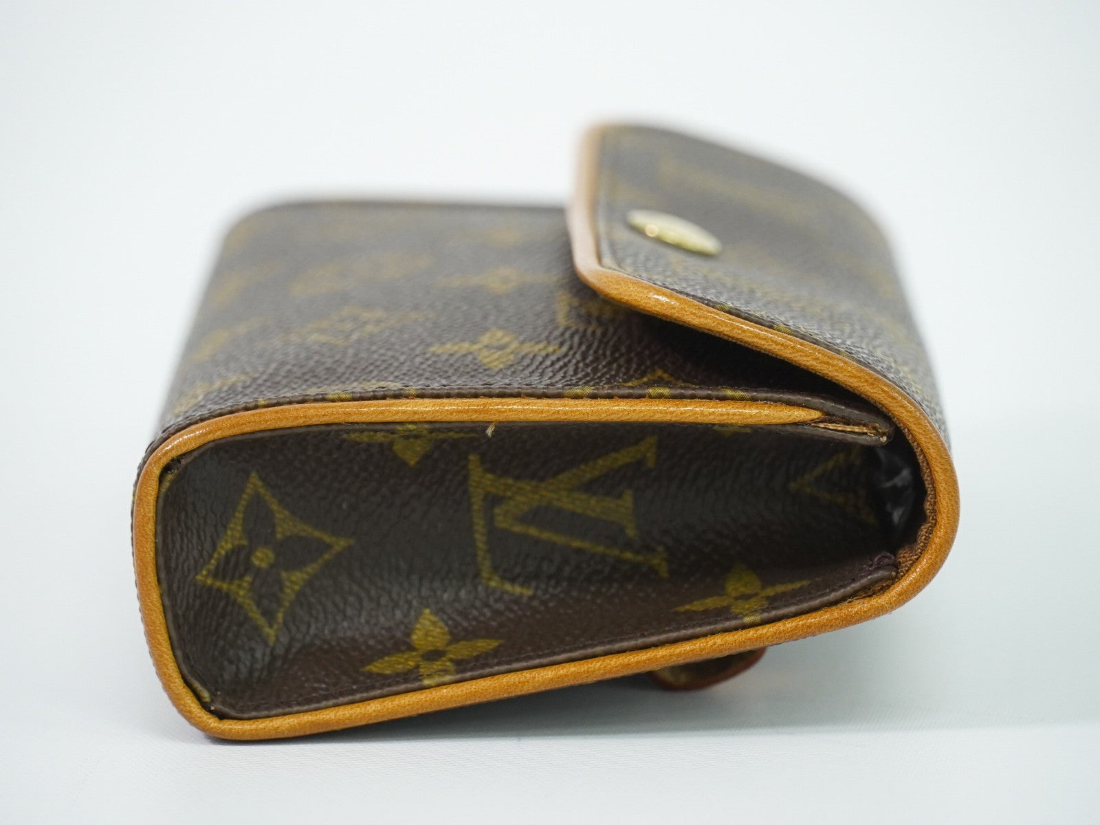 Louis Vuitton Florentine Pochette Canvas Brown Canvas Clutche & Pouche Bag (Pre-Owned)