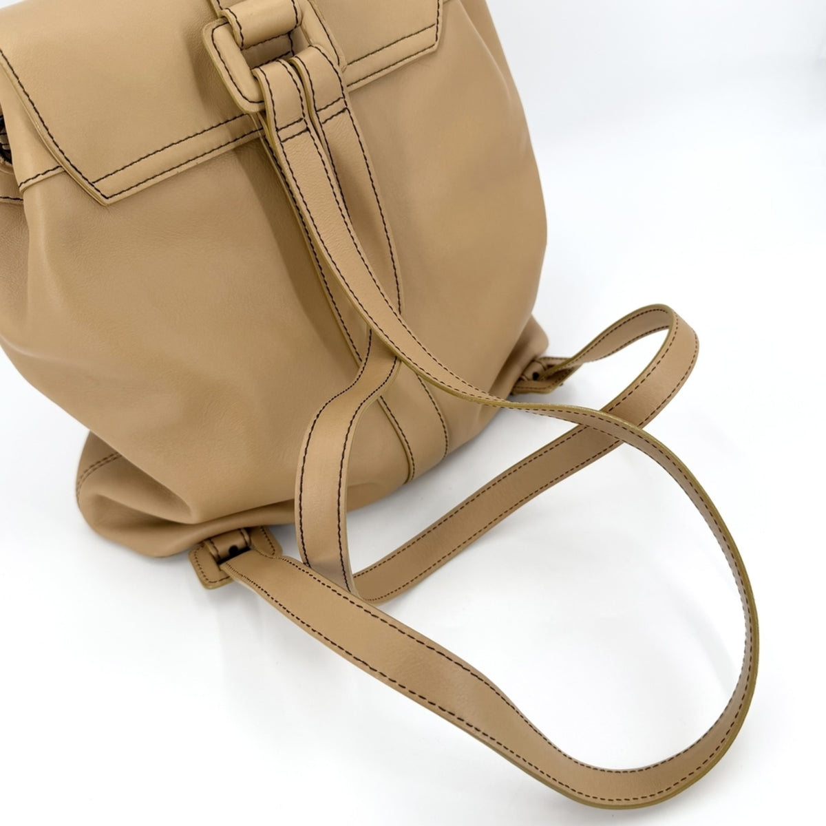 Chanel Vintage Cc Turnlock Leather Beige Leather Backpack Bag (Pre-Owned)
