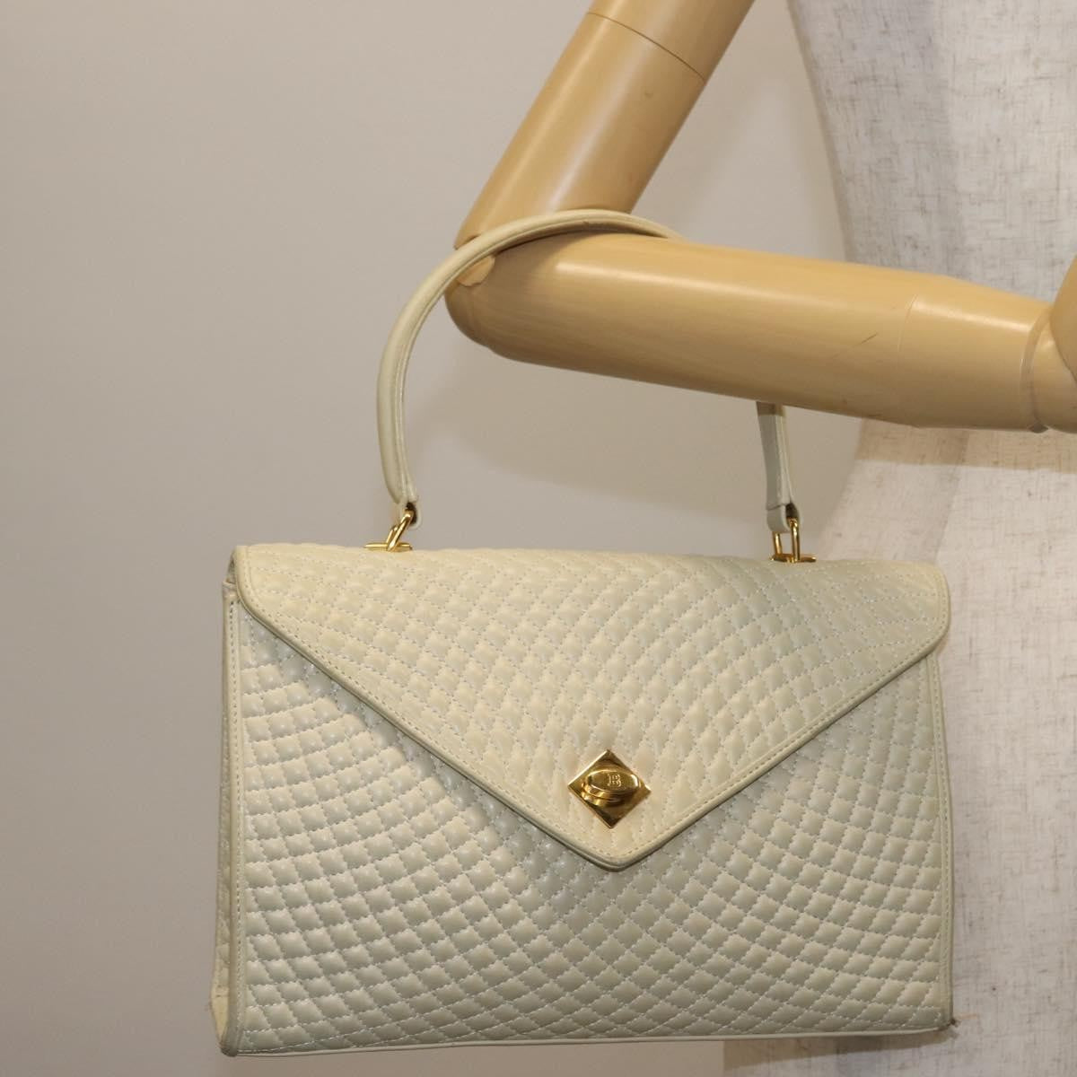 Bally Vintage Quilted Leather Beige Leather Handbag (Pre-Owned)