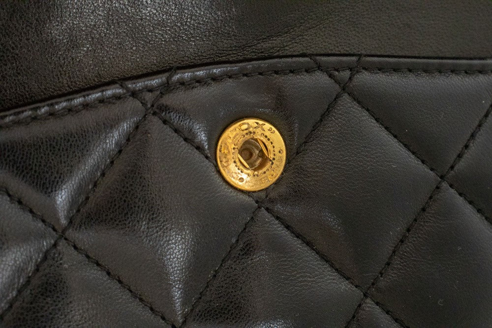 Chanel Vintage Classic Double Flap Quilted Lambskin Black Leather Shoulder Bag Bag (Pre-Owned)