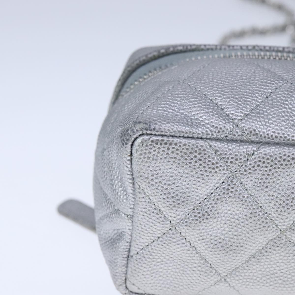 Chanel Classic Vanity Case With Chain Quilted Caviar Silver Leather Shoulder Bag Bag (Pre-Owned)