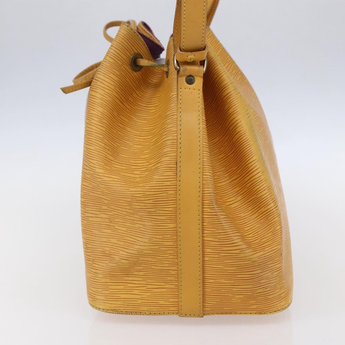 Louis Vuitton Petit Noe Epi Leather Yellow Leather Shoulder Bag Bag (Pre-Owned)