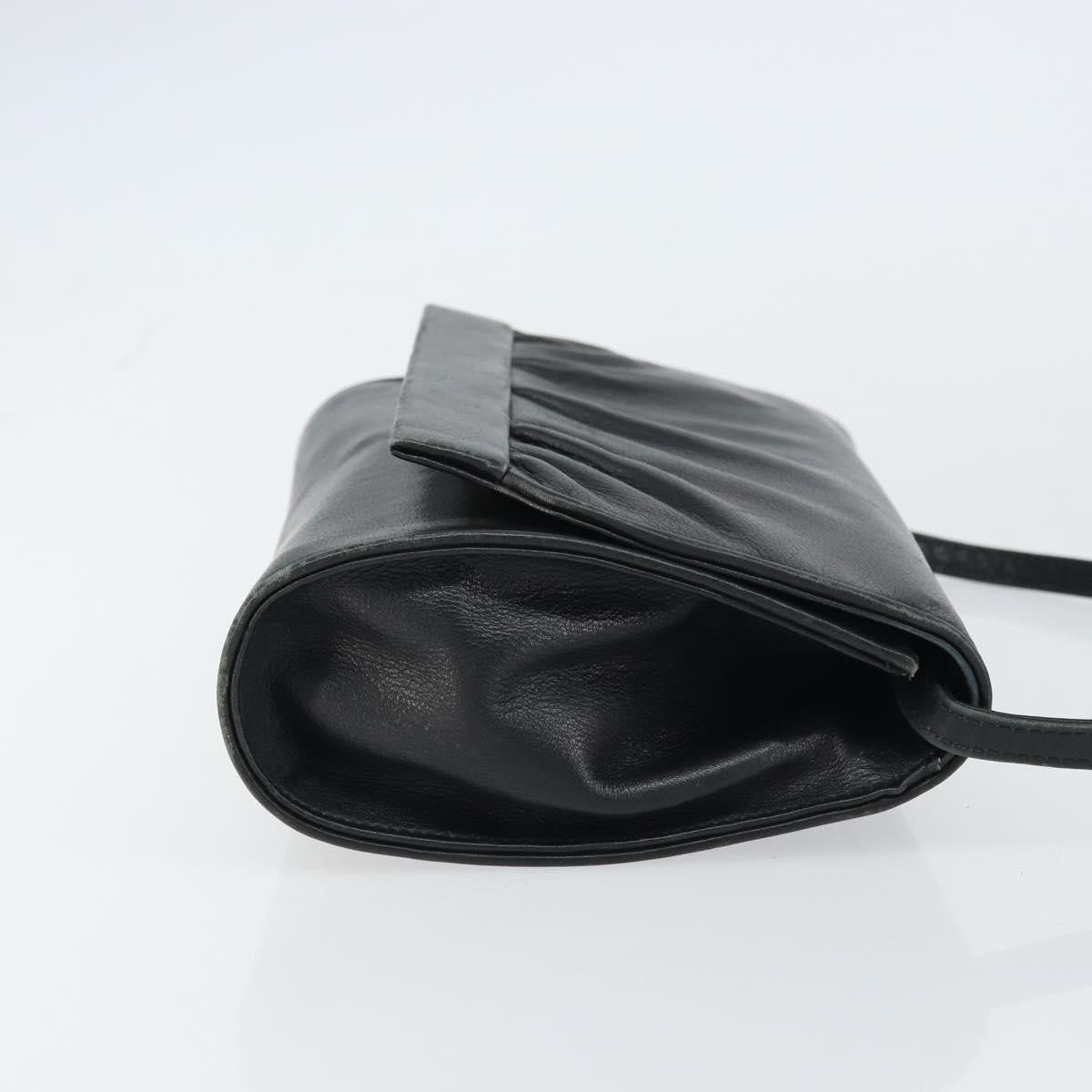 Gucci Vintage Leather Black Leather Shoulder Bag Bag (Pre-Owned)