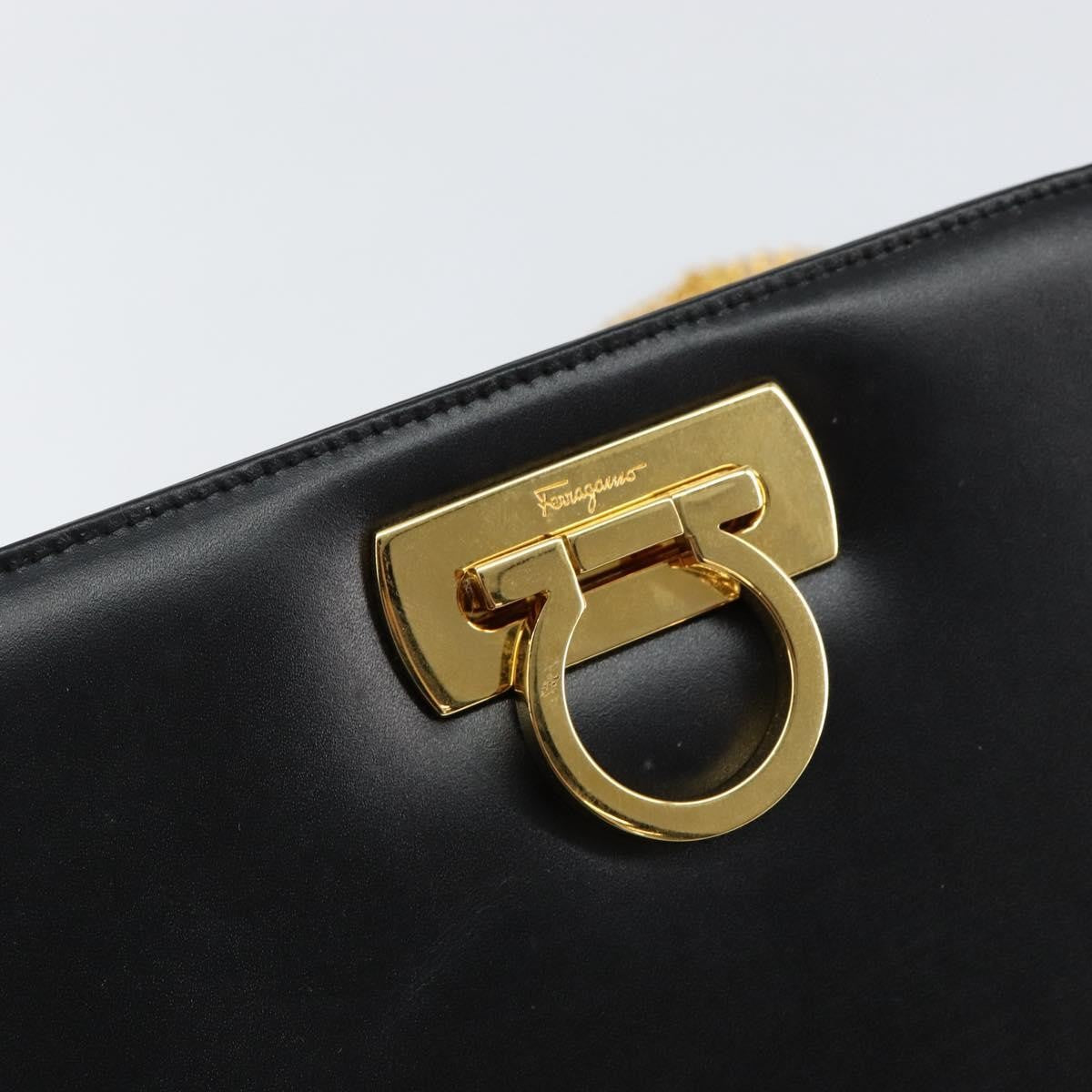 Salvatore Ferragamo Vintage Gancini Chain Leather Black Leather Shoulder Bag Bag (Pre-Owned)