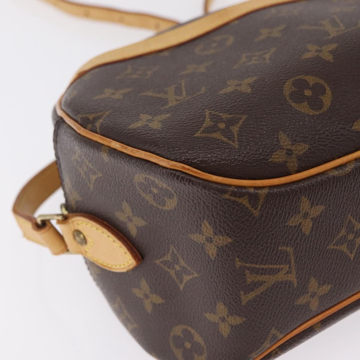 Louis Vuitton Blois Monogram Canvas Brown Canvas Handbag (Pre-Owned)