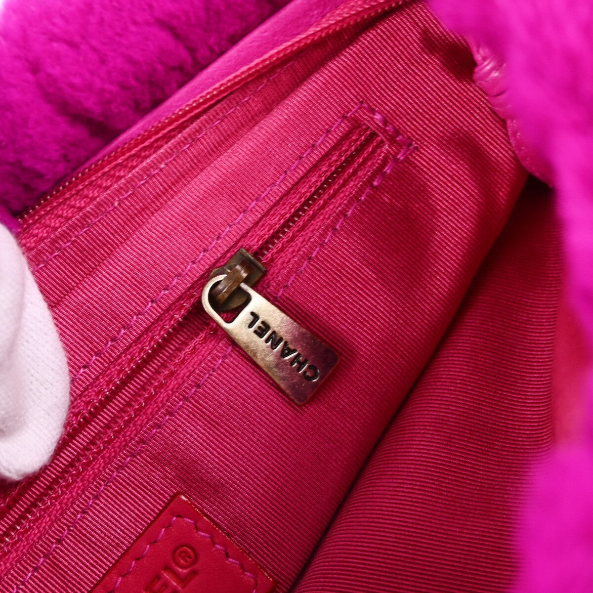 Chanel Vintage Cc Chain Rabbit Fur Purple Fur Shoulder Bag Bag (Pre-Owned)