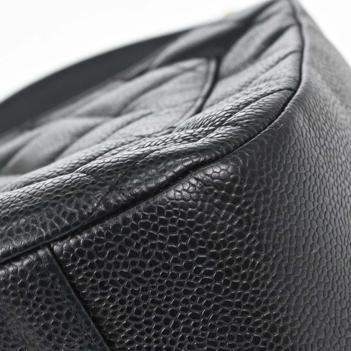 Chanel Timeless Cc Chain Quilted Caviar Black Leather Shoulder Bag Bag (Pre-Owned)