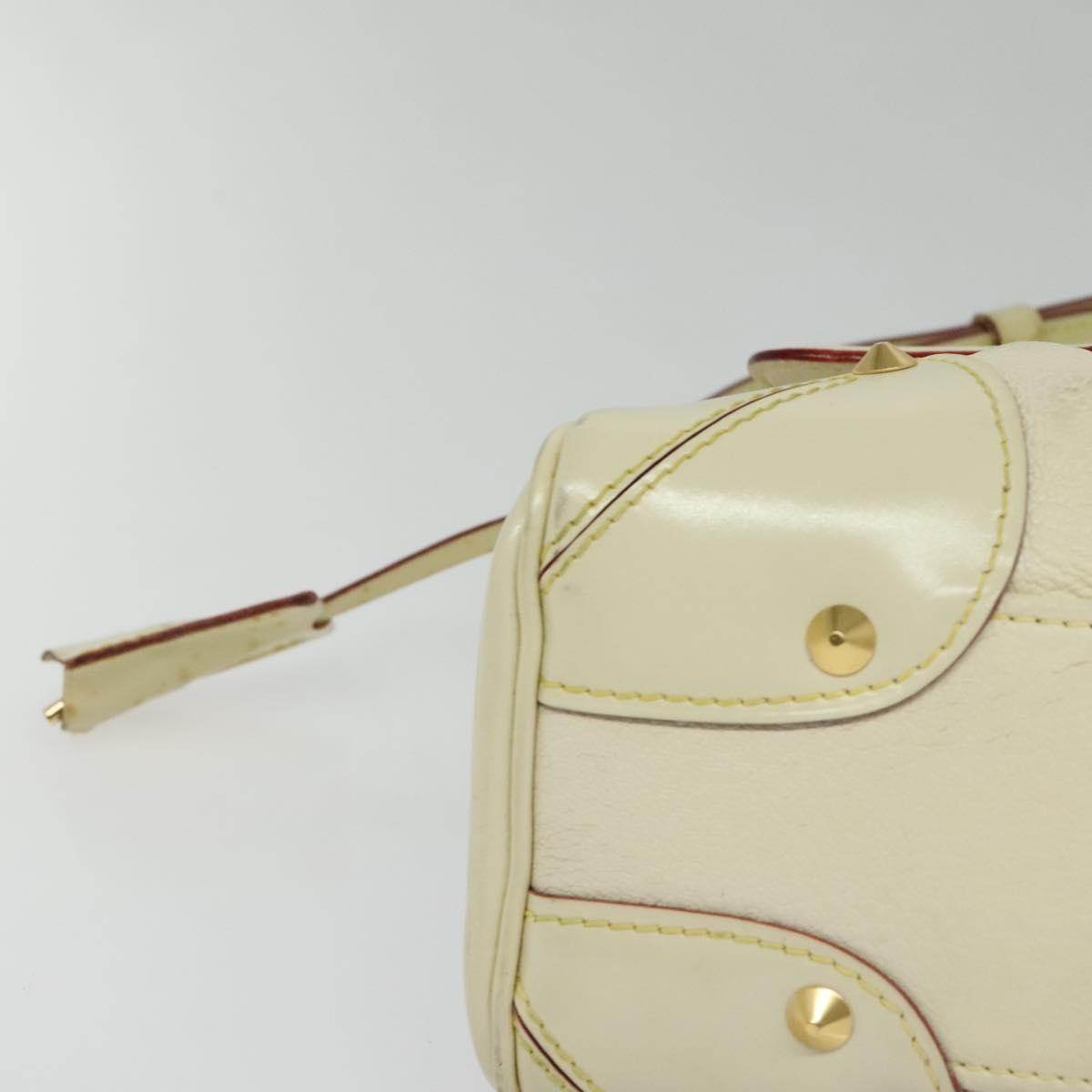 Louis Vuitton Suhali L'essentiel Leather White Leather Shoulder Bag Bag (Pre-Owned)