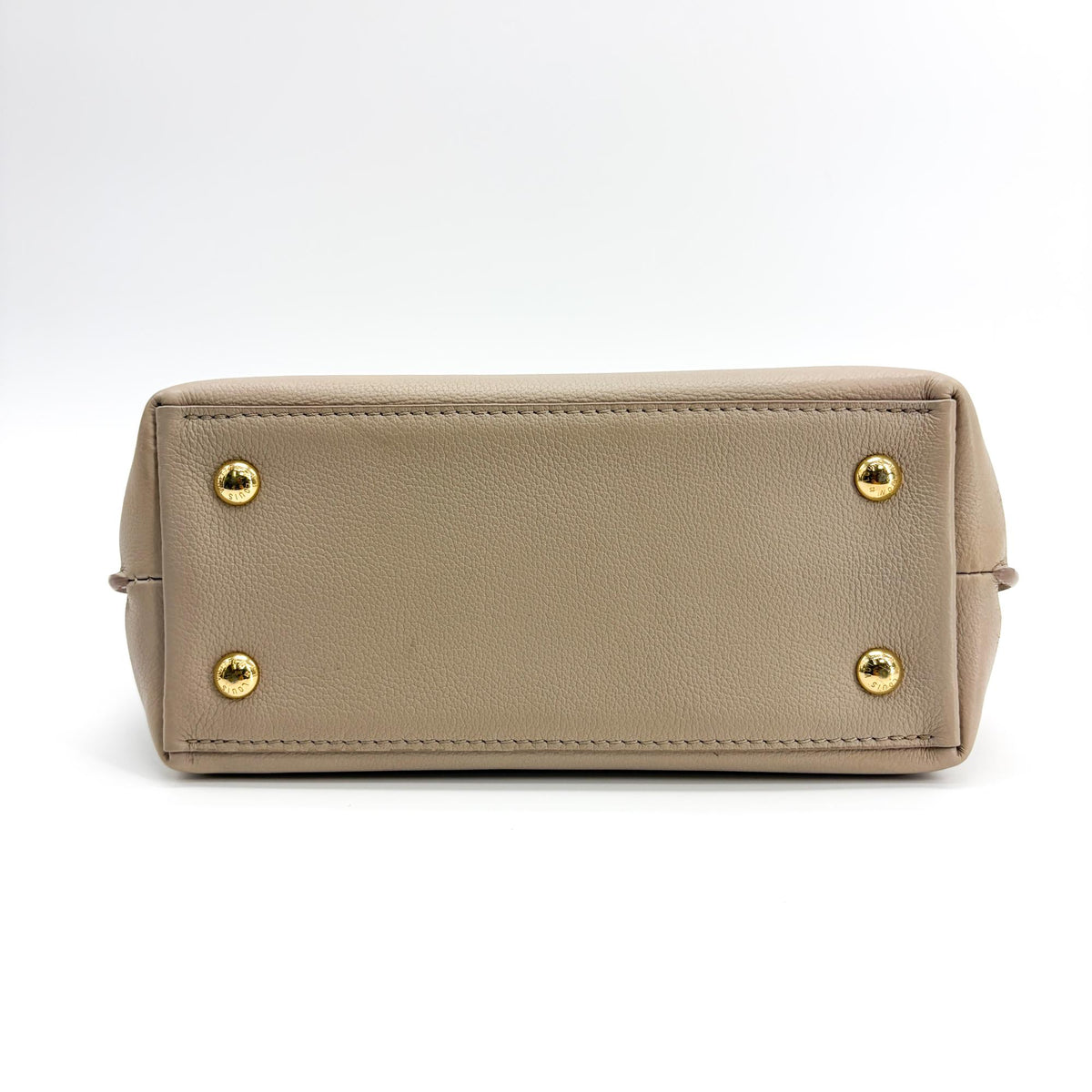 Louis Vuitton Lockme Ever Leather Beige Leather Handbag (Pre-Owned)