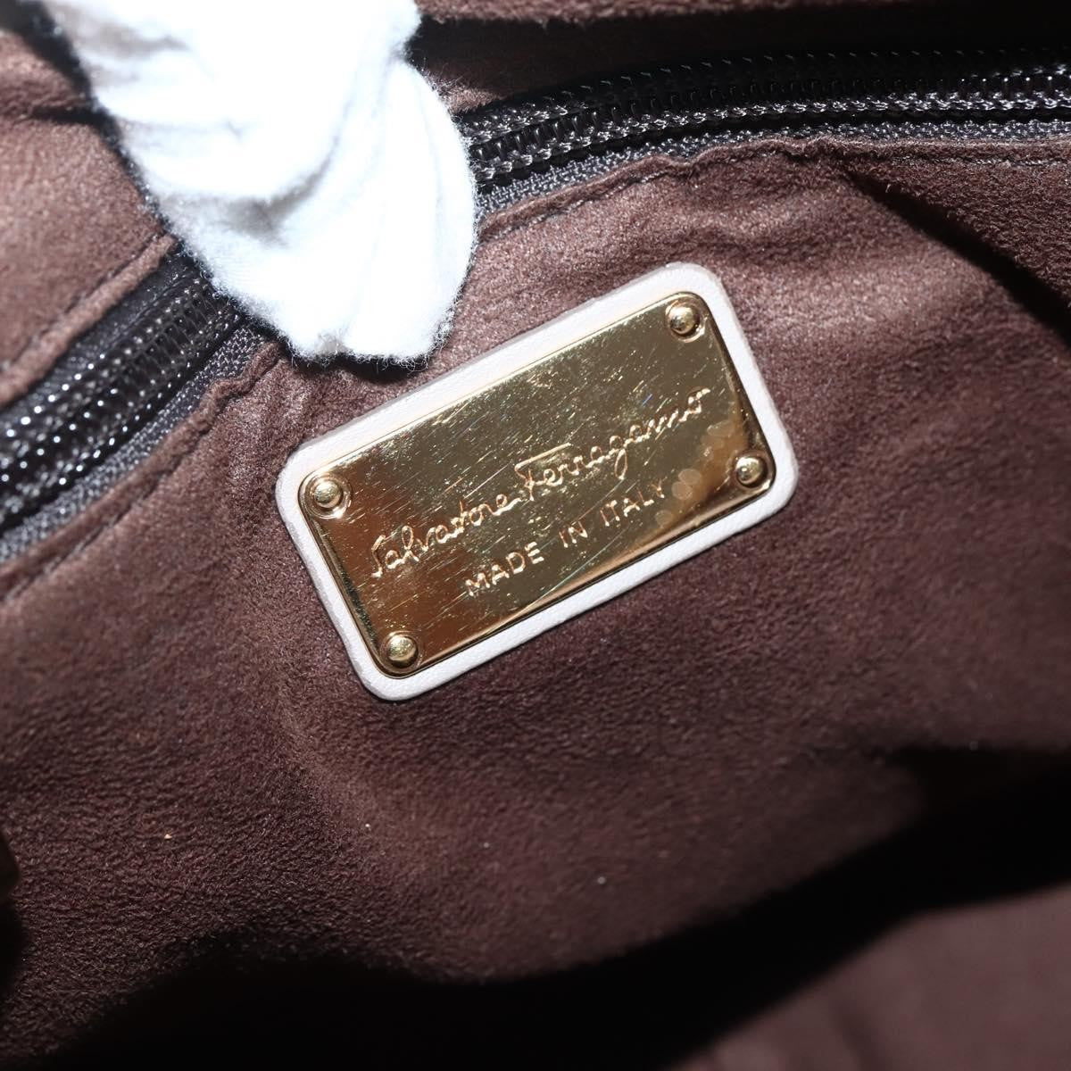 Salvatore Ferragamo Vala Leather Beige Leather Bag (Pre-Owned)