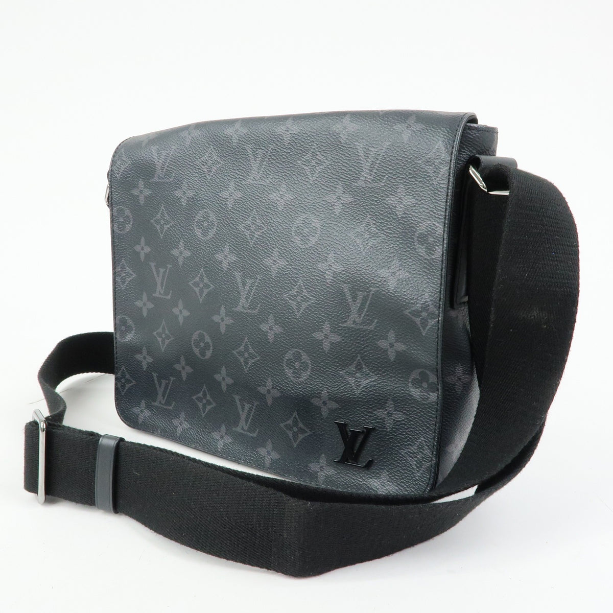 Louis Vuitton District Messenger Monogram Eclipse Canvas Gray Canvas Handbag (Pre-Owned)