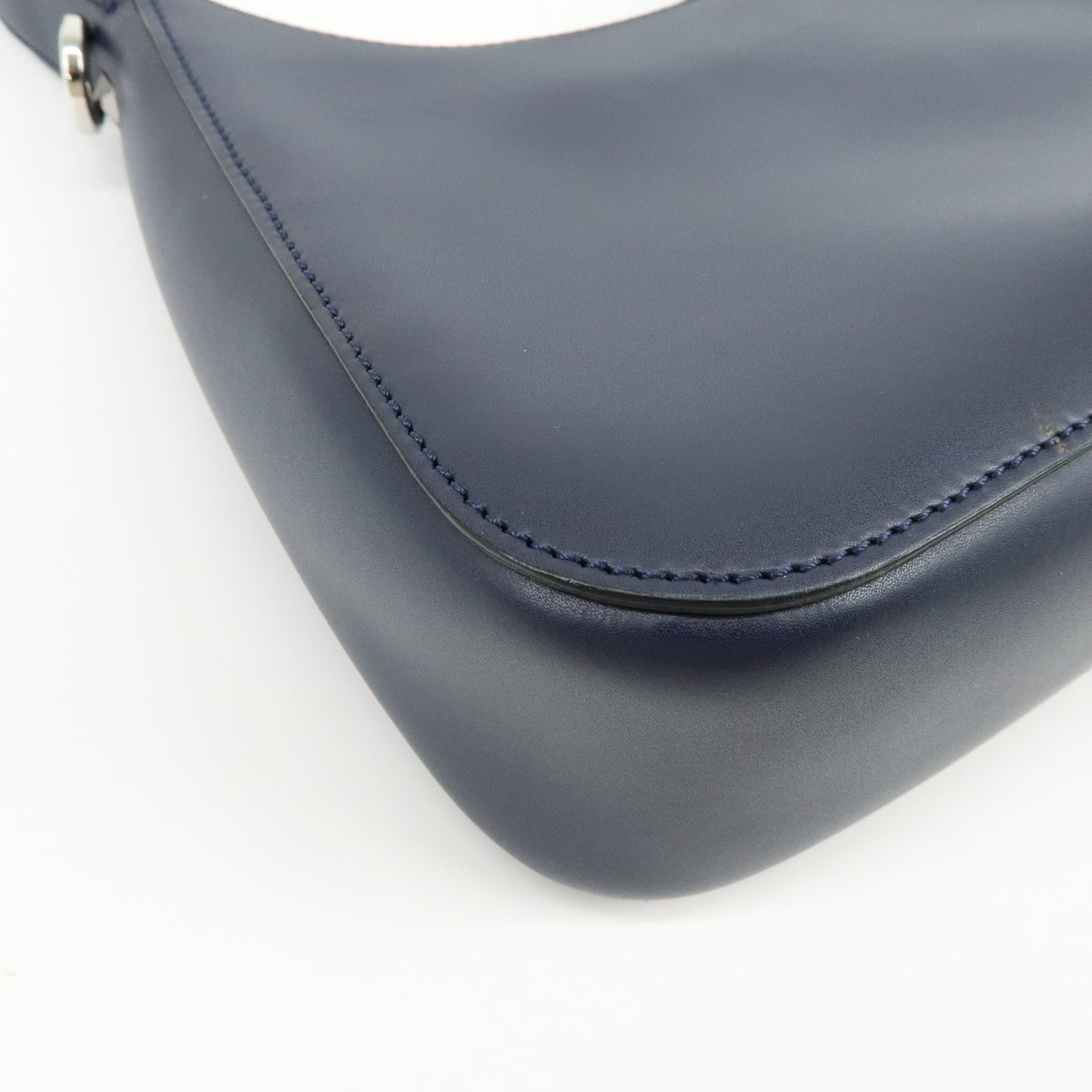 Valentino Garavani Vltn Hobo Printed Leather Navy Leather Shoulder Bag Bag (Pre-Owned)