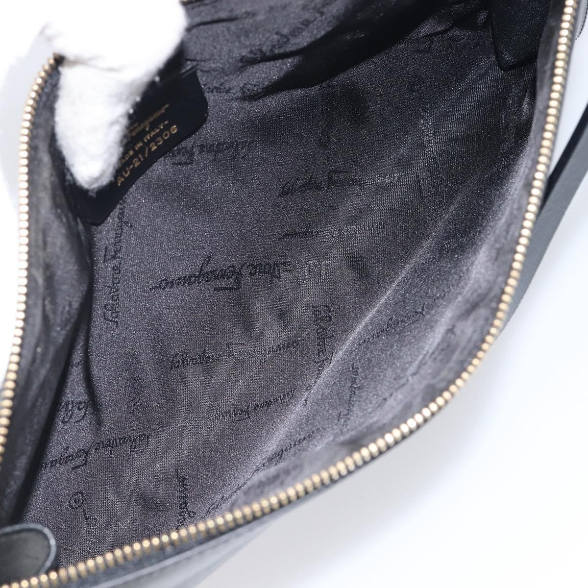 Salvatore Ferragamo Vintage Gancini Pochette Leather Black Leather Clutche & Pouche Bag (Pre-Owned)