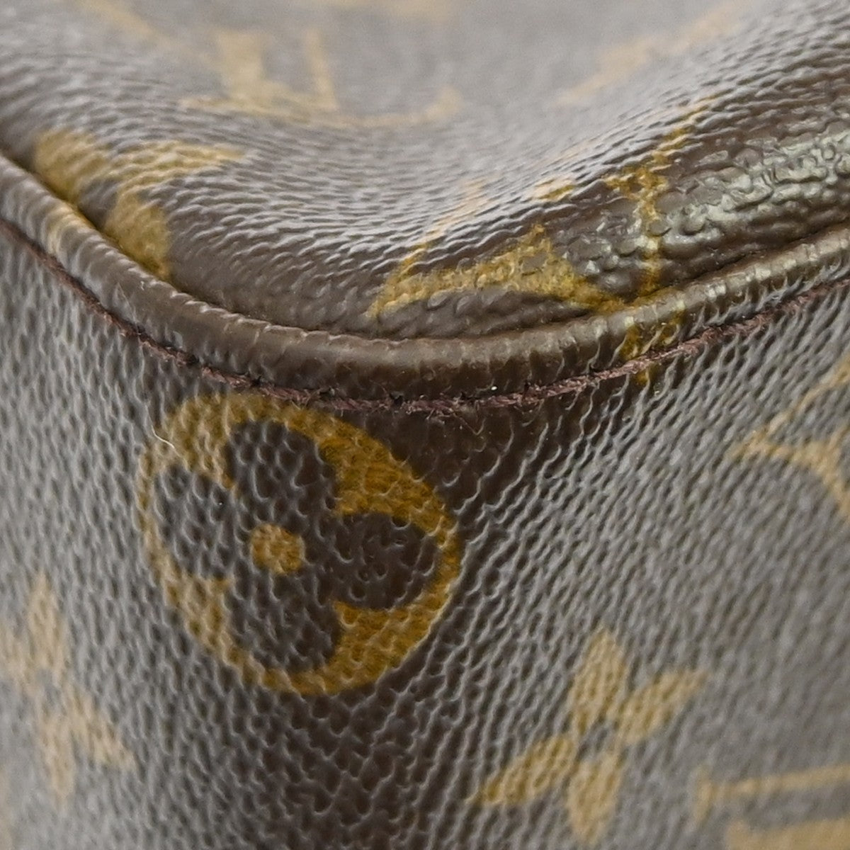 Louis Vuitton Looping Monogram Canvas Brown Canvas Handbag (Pre-Owned)