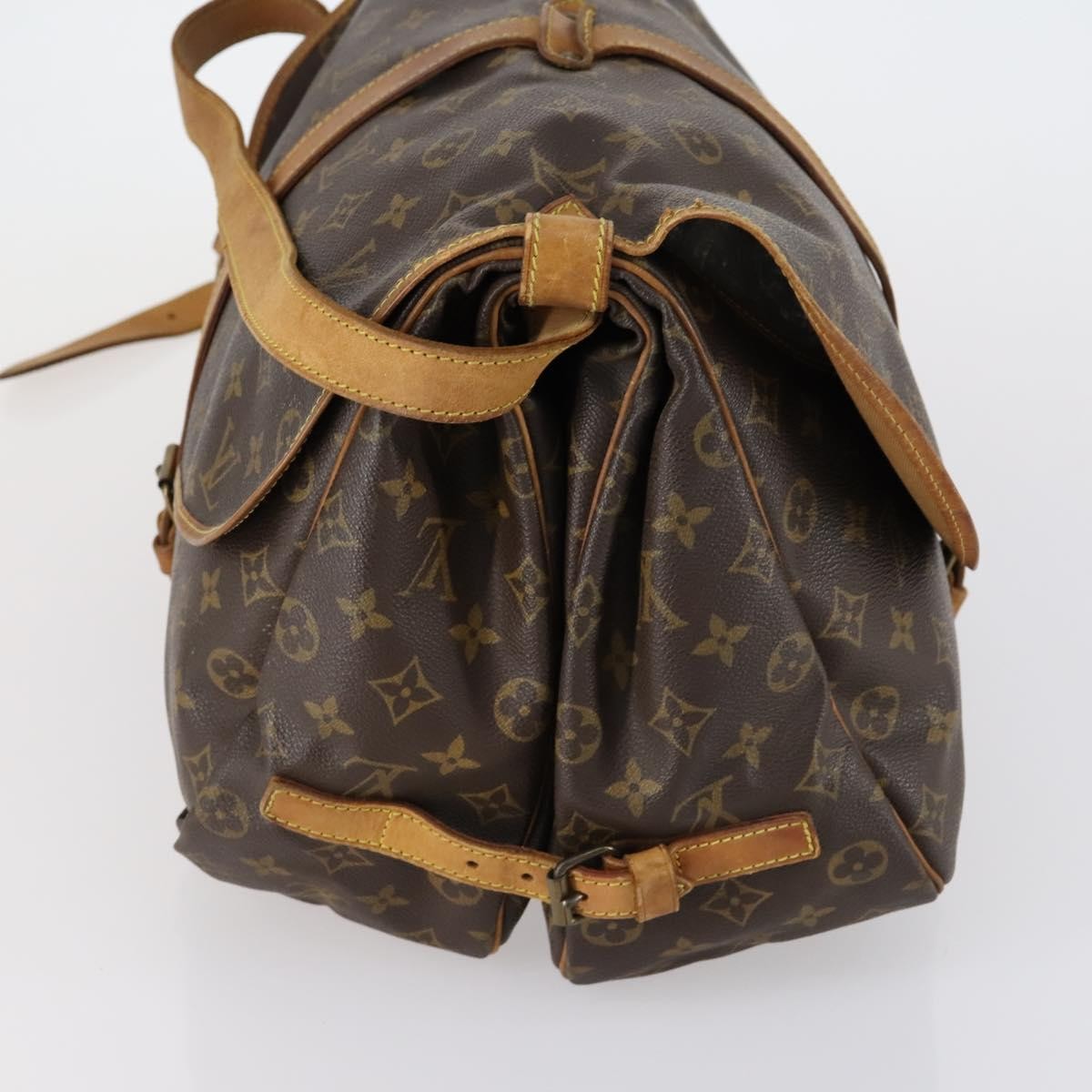 Louis Vuitton Saumur Monogram Canvas Brown Canvas Shoulder Bag Bag (Pre-Owned)