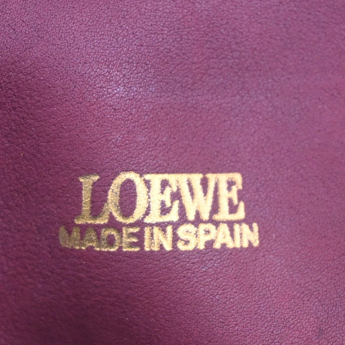 Loewe Amazona Suede Red Suede Handbag (Pre-Owned)