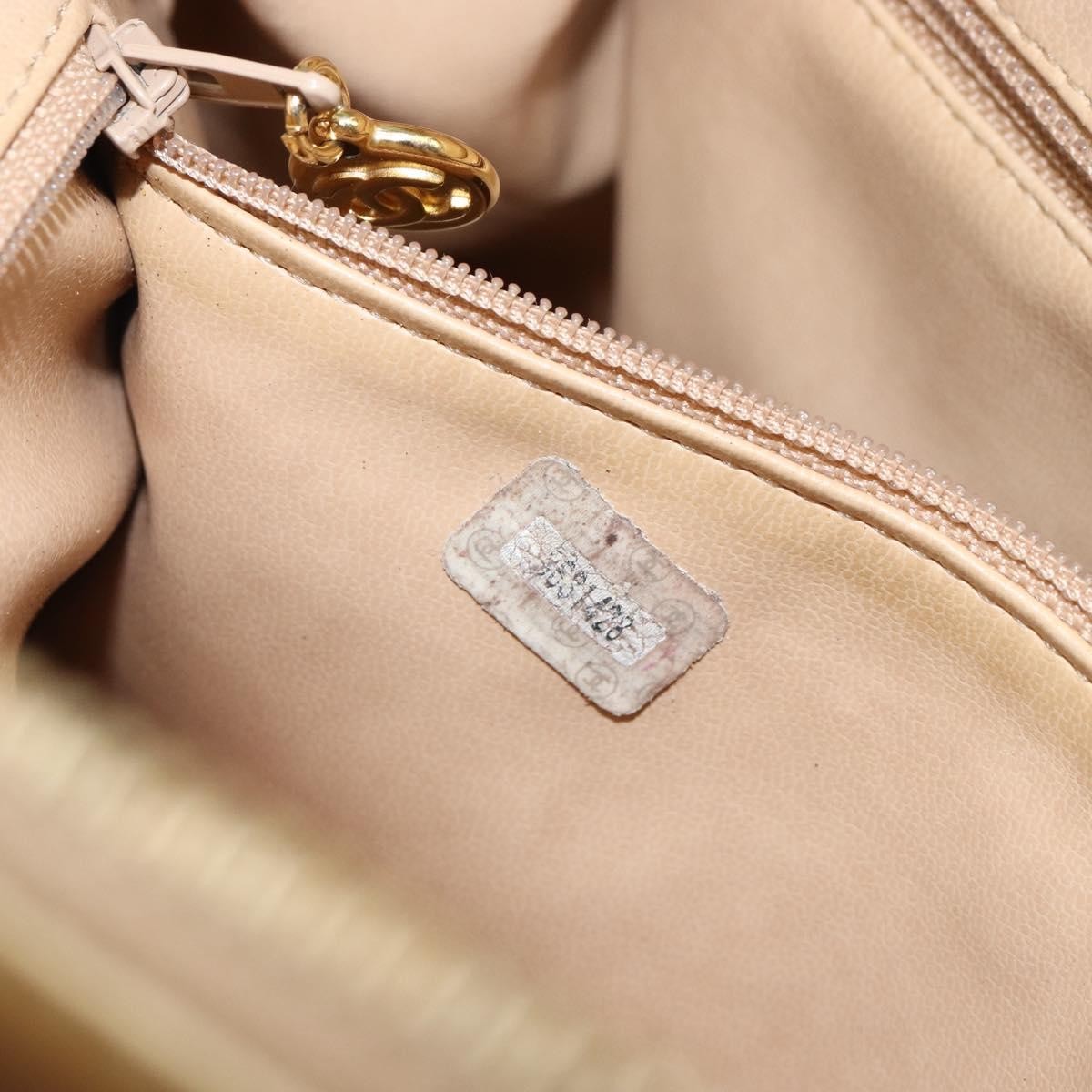 Chanel V Stitch Leather Beige Leather Handbag (Pre-Owned)