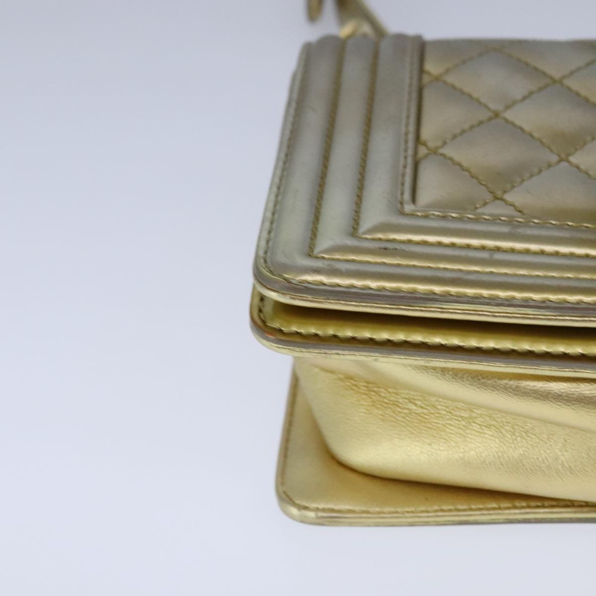 Chanel Boy Flap Quilted Patent Gold Patent_Leather Shoulder Bag Bag (Pre-Owned)