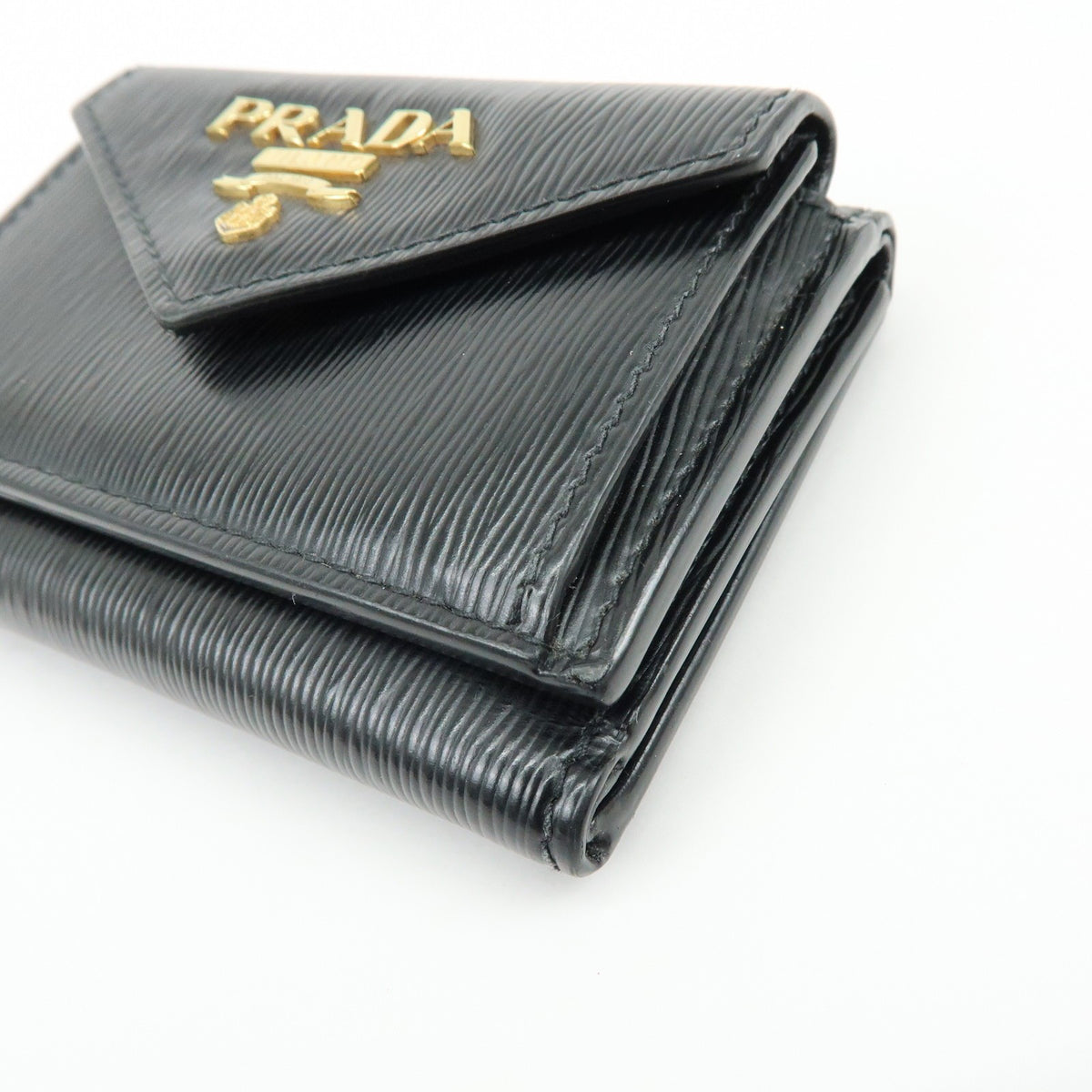 Prada Envelope Trifold Saffiano Leather Black Leather Wallets Accessory (Pre-Owned)