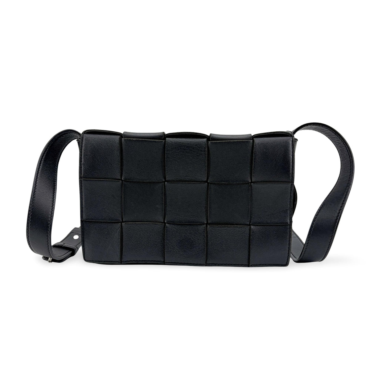 Bottega Veneta Cassette Maxi Intrecciato Patent Black Leather Crossbody Bag Bag (Pre-Owned)